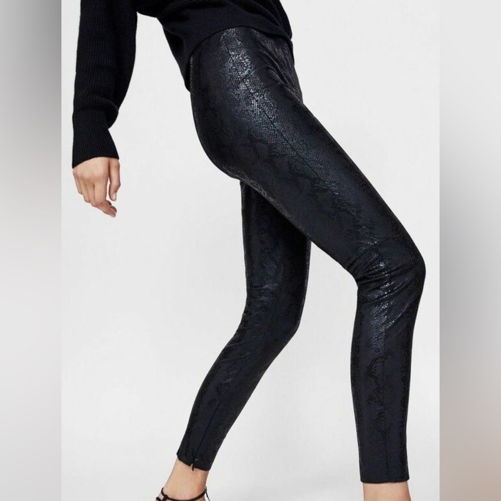 Zara Basic Snakeskin Shiny Leggings